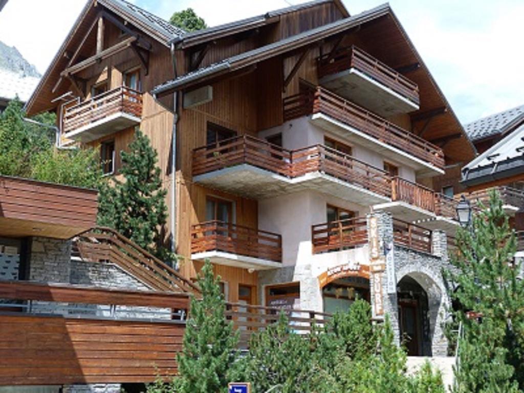 Апартаменти Les Balcons De Вожані Екстер'єр фото